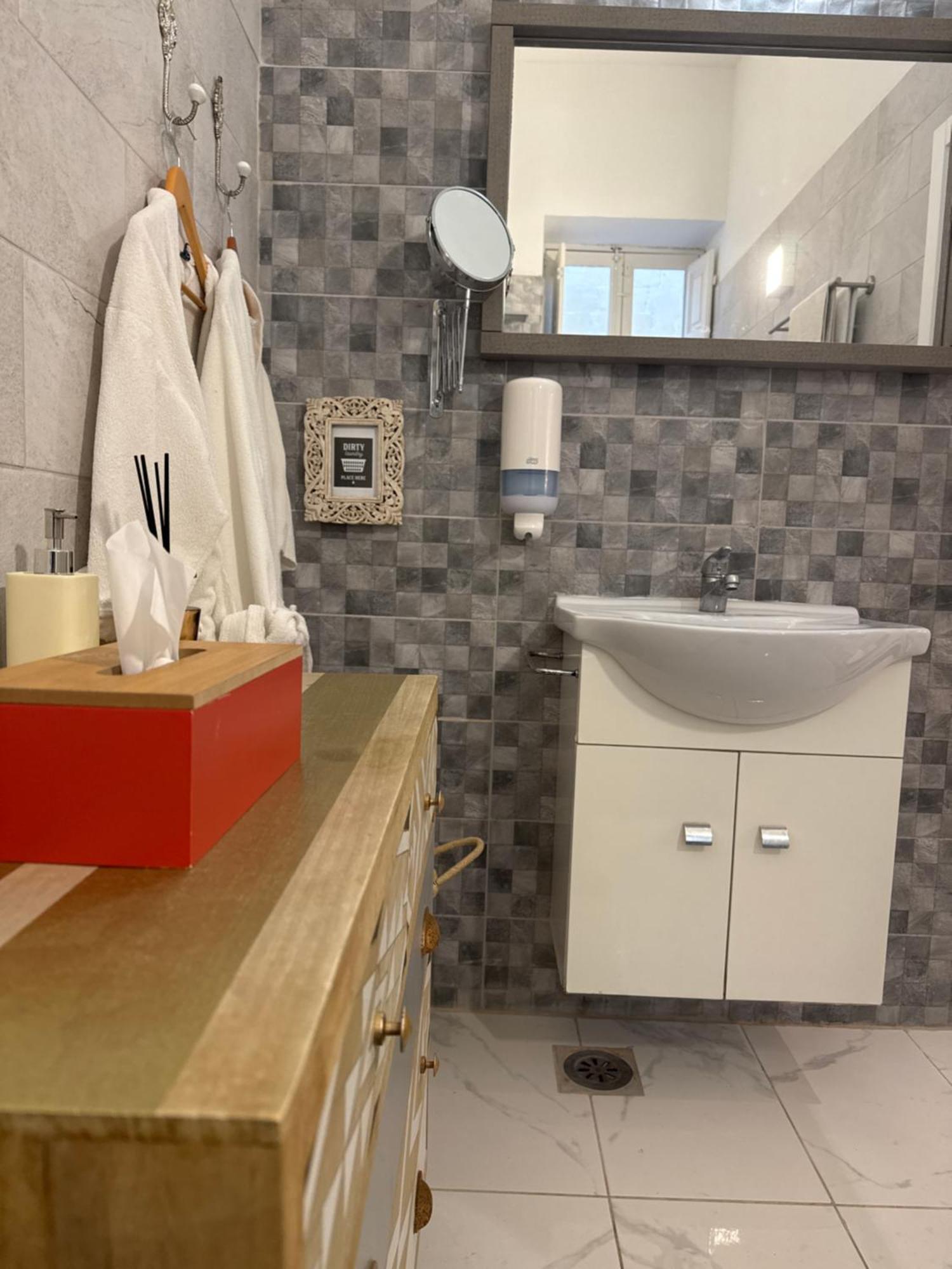 Apartmán Bebirgu Palazzino Luxury 2 Jacuzzi To Share Exteriér fotografie